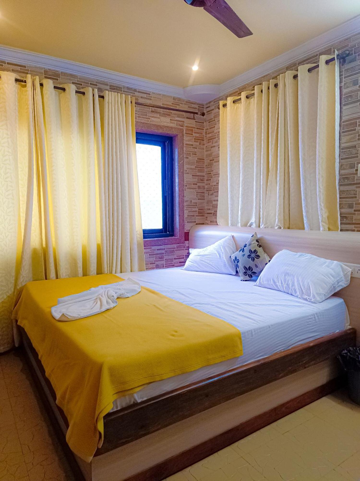 Shradha Luxury Room Calangute Exterior photo
