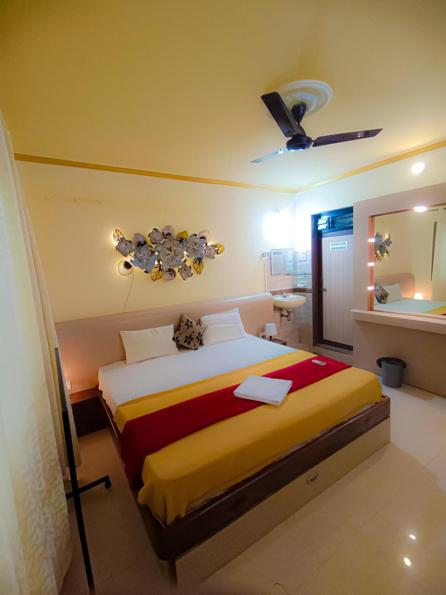 Shradha Luxury Room Calangute Exterior photo